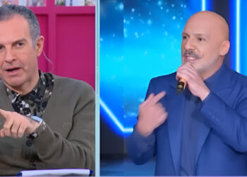 Alldaynews.gr Στο στόχαστρο του Άρη Καβατζίκη ο Νίκος Μουτσινάς: «Στην Ελλάδα του 2024 δεν μιλάς για τα υπέροχα ταξίδια που έχεις κάνει ένα χρόνο και μας τα τρίβεις στη μούρη»