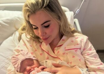 Πλέει σε πελάγη ευτυχίας η Γεωργία Κουσουλού: Γέννησε ένα υγιέστατο κοριτσάκι – Το όνομα του μωρού