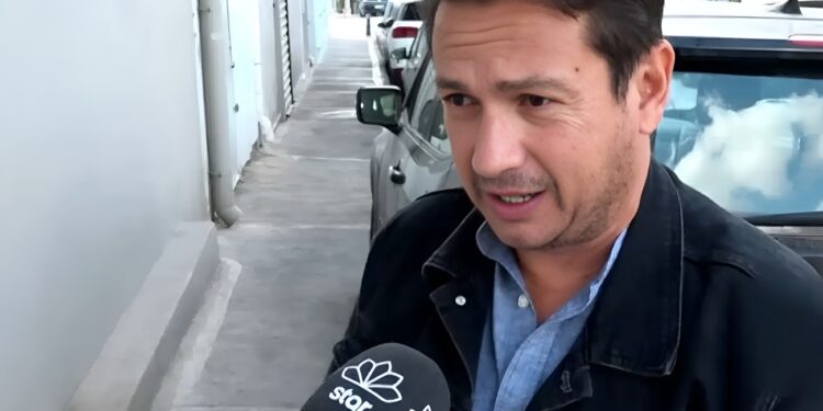 Alldaynews.gr Σταύρος Νικολαϊδης: «Αν τα non binary άτομα ενοχλούνται με τη σάτιρα, είναι δικό τους εσωτερικό πρόβλημα»