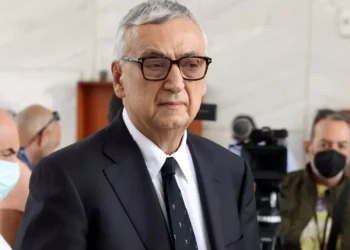 Στο νοσοκομείο σε κρίσιμη κατάσταση ο γνωστός ψυχίατρος Δημήτρης Σούρας