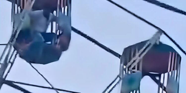 Τpόμος σε λούνα παρκ – 13χρονη μαθήτρια – Βρέθηκε κρεμασμένη στον αέρα