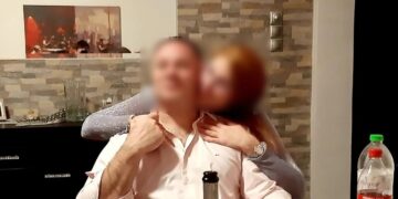 Νέες αποκαλύψεις για τον αστυνομικό της Βουλής: Τηλεφώνησε στην σύζυγό του για να την εκφοβίσει – «Το μαρτύριο μας τελείωσε» λέει η ίδια στον ΑΝΤ1