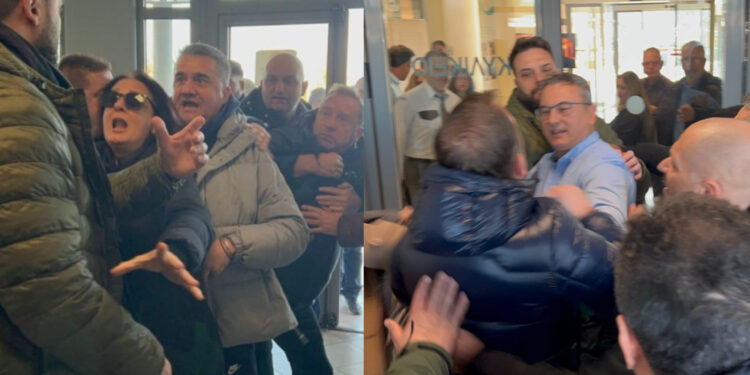 Alldaynews.gr ΕΚΤΑΚΤΟ – Έσπασαν στο ξύλο τον Κώστα Αγοραστό συγγενείς των θυμάτων των Τεμπών (video)