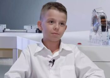 Alldaynews.gr Βίκτωρας Γιαννικόπουλος: Viral ο μαθητής που διακρίθηκε στην αστροφυσική – «Τα παιδιά έχουν χάσει τον προσανατολισμό τους, ασχολούνται με τα likes»