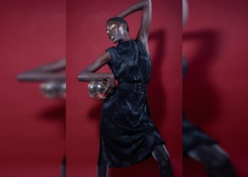 Εορταστικό glam look. 3 +1 γυναικεία φορέματα για τη βραδιά του ρεβεγιόν