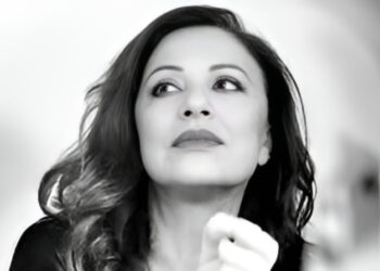 Χάρις Αλεξίου: Γίνεται 74 χρονών και οι ευχές «πέφτουν βροχή» για την σπουδαία ερμηνεύτρια