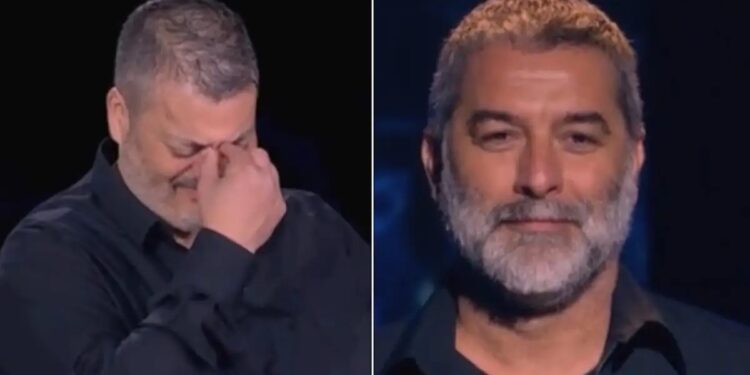 Alldaynews.gr Μανώλης Κονταρός: Βασίλης Μπισμπίκης και Ντόρα Μπακογιάννη τον έκαναν να δακρύσει στο The Secret Song