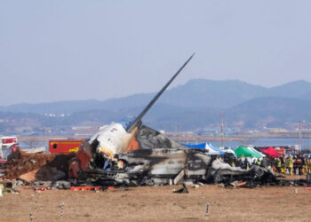 Τραγωδία: Αεροπορικό δυστύχημα με 179 νεκρούς και μόλις 2 διασωθείς