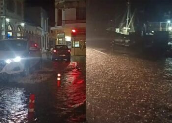 «Πνίγεται» κάτω από το νερό πασίγνωστη μεγάλη πόλη: Δρόμοι–ποτάμια, κάτοικοι απελπισμένοι δεν ξέρουν τι να κάνουν Χριστουγεννιάτικα