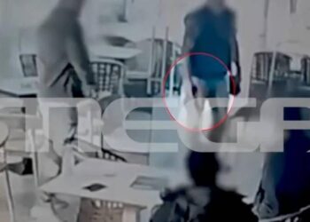 Βίντεο-σοκ από την Κρήτη: Δημοτικός σύμβουλος πυροβόλησε μέσα σε καφετέρια κατά προέδρου κοινότητας
