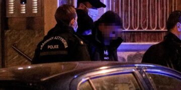 ΕΚΤΑΚΤΟ: Άγρια δολοφονία στους Αμπελόκηπους – «Τη σκότωσα γιατί με απατούσε» είπε ο 39χρονος δράστης στους αστυνομικούς