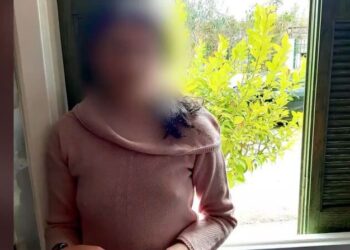 Alldaynews.gr Αστυνομικός της Βουλή: «Είπα τρεις φορές σε γιατρούς ότι μας κακοποιούσε, αλλά κανείς δεν μίλησε» λέει η 35χρονη