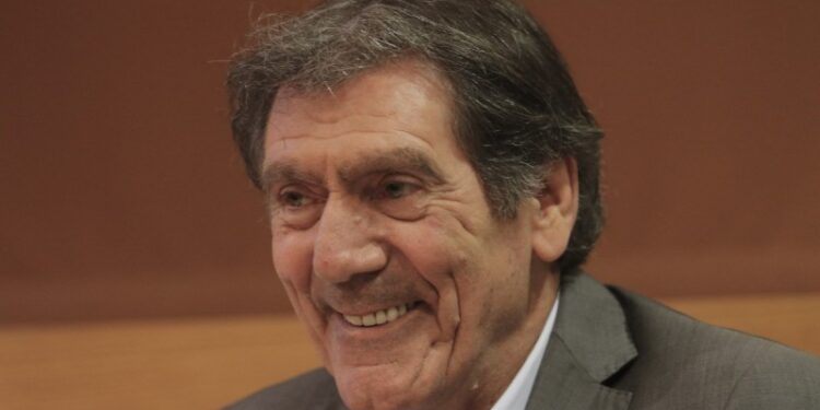 Alldaynews.gr Σε κώμα ο Νίκος Σαργκάνης: Μάχη για να κρατηθεί στη ζωή ο «θρύλος» του ελληνικού ποδοσφαίρου