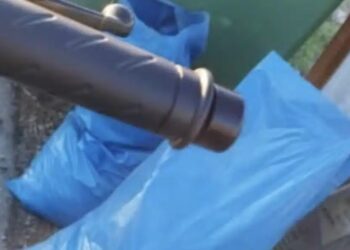 Κρήτη: Πέταξαν εικόνα της Παναγίας στα σκουπίδια