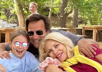 Alldaynews.gr Το ανακοίνωσε ο σύζυγός της πριν λίγο: Τεpάστιες χαρές στην οικογένεια της Ελένης Μενεγάκη, «βροχή» οι ευχές από την ώρα που μαθεύτηκε