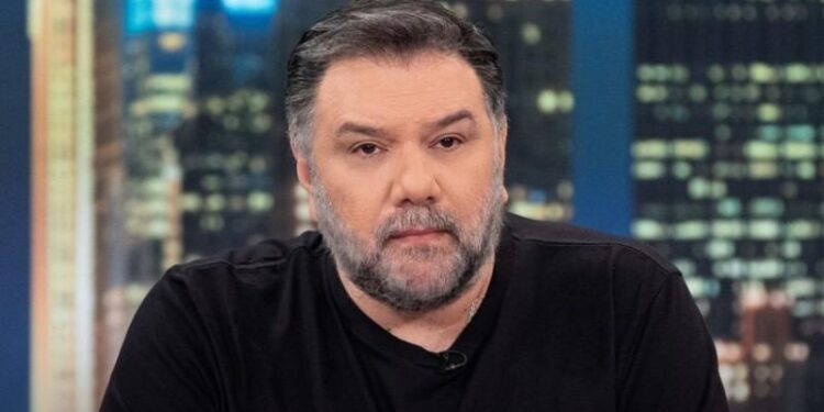 Alldaynews.gr Κεραυνός εν αιθρία από Γρηγόρη Αρναούτογλου: «Πήρα μία σημαντική απόφαση για πρώτη φορά στα 51 μου»