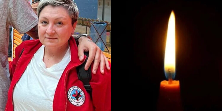 Alldaynews.gr Αυτή είναι η άτυχη 49χρονη που βρέθηκε νεκρή έξω από την πόρτα του διαμερίσματός της