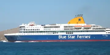 Διόρθωση: Δεν έχει φωτιά σε πλοίο της Blue Star