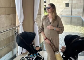 Alldaynews.gr Ανίτα Μπραντ: «Στο τρίτο, αν είχα καταφέρει να το κυοφορήσω μέχρι το τέλος, θα…» – Τα κιλά που πήρε στις εγκυμοσύνες της