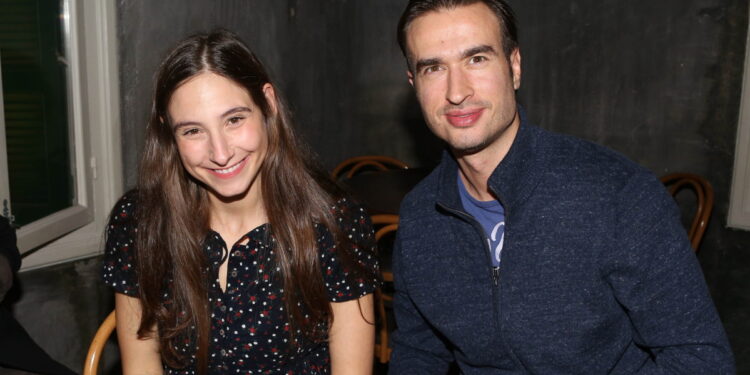 Alldaynews.gr Φωτεινή Αθερίδου: Σοκάρει ο σύζυγος της με το πρόβλημα υγείας του – «Πήγα να σηκώσω το μωρό και…»