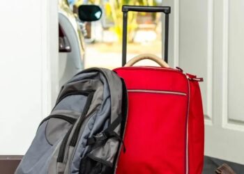 Ο σύζυγός μου έφερε τη νέα του κοπέλα και απαίτησε να φύγω από το σπίτι – Μια ώρα αργότερα, ήταν αυτός που δεν είχε σπίτι