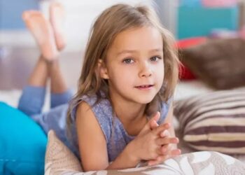 Υιοθετήσαμε ένα 4χρονο κορίτσι – Ένα μήνα αργότερα, μου είπε: «Μαμά, μην εμπιστεύεσαι τον μπαμπά»