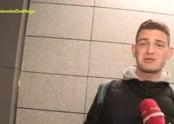 Alldaynews.gr Βλάβη πάλι στο Μετρό Θεσσαλονίκης: «Είπα να πάω μια φορά στη σχολή μου αλλά μάλλον κάποιος… δεν το θέλει» – Η επική αντίδραση φοιτητή