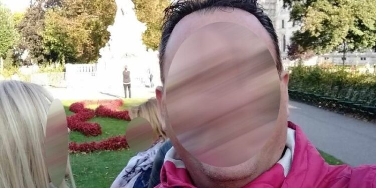 Alldaynews.gr Αυτός είναι ο φρουρός και πατέρας 2 παιδιών που βρέθηκε πυροβολημένος στο σπίτι του – Τον βρήκε η μικρή του κόρη