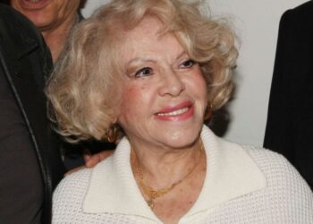 Καίτη Γκρέυ: Σπάνιο ντοκουμέντο από τα τελευταία της γενέθλια – Βούρκωσε όταν έσβηνε τα κεράκια