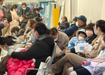 Τραγωδία με 40χρονη: Λιποθύμησε σε μαγαζί και πέθανε στο ασθενοφόρο