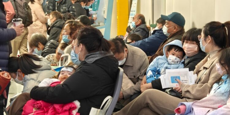 Alldaynews.gr Τραγωδία με 40χρονη: Λιποθύμησε σε μαγαζί και πέθανε στο ασθενοφόρο