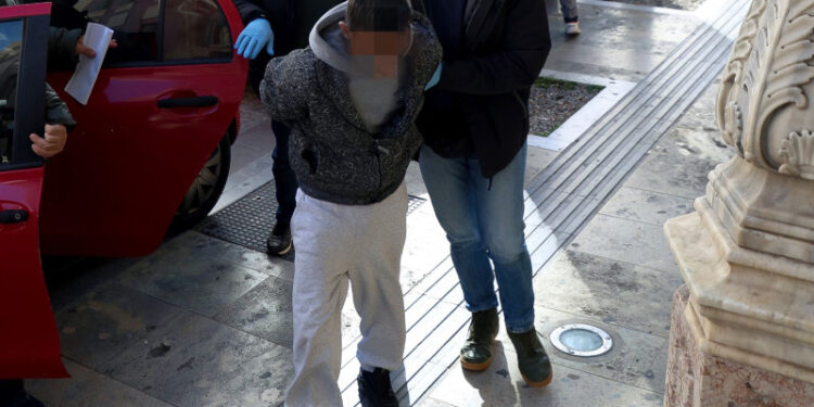Alldaynews.gr Εγκεφαλικά νεκρό το 3χρονο αγοράκι που κακοποιήθηκε από μητέρα και πατριό στο Ηράκλειο