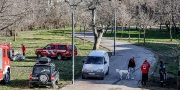 Τον έβαλε στόχο: Ο ιερέας δεν πέταξε τον σταυρό στο ποτάμι, αλλά στο κεφάλι πιστού – Δείτε βίντεο