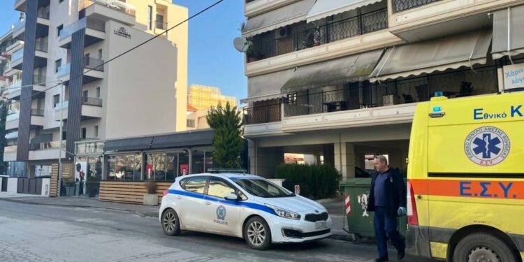 Alldaynews.gr Τραγωδία με 50χρονη: Γειτόνισσα τη βρήκε νεκρή έξω από το διαμέρισμά της