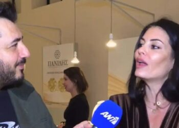 Άφωνος ρεπόρτερ ΑΝΤ1 με Κορινθίου – Ανοιχτό φόρεμα, χωρίς εσώρουχα! (video)