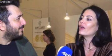 Alldaynews.gr Άφωνος ρεπόρτερ ΑΝΤ1 με Κορινθίου – Ανοιχτό φόρεμα, χωρίς εσώρουχα! (video)