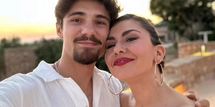 Κώστας Νικούλι – Κατερίνα Μαούτσου σε πελάγη ευτυχίας: Έγιναν για πρώτη φορά γονείς