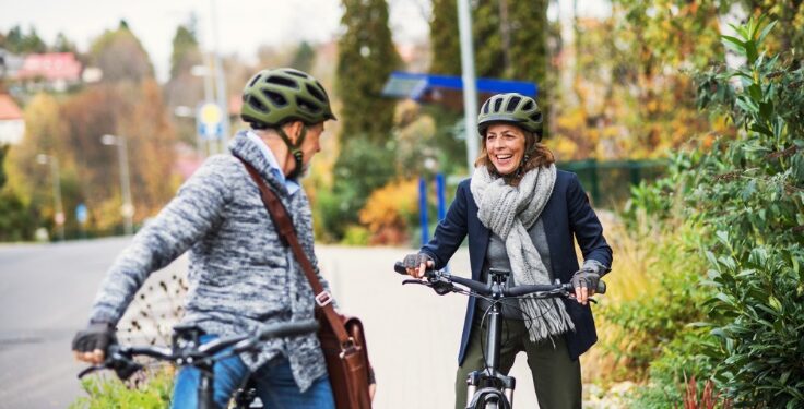Φθινοπωρινή εξόρμηση με ποδήλατο. Όλα όσα πρέπει να ξέρετε για μια ασφαλή και απολαυστική βόλτα