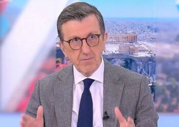 Alldaynews.gr Πορτοσάλτε για την Πρωτοχρονιά στο Σύνταγμα: Ο Δούκας έκανε γιορτή για να υποδεχθεί η Χαμάς και το ΠΑΣΟΚ τον νέο χρόνο