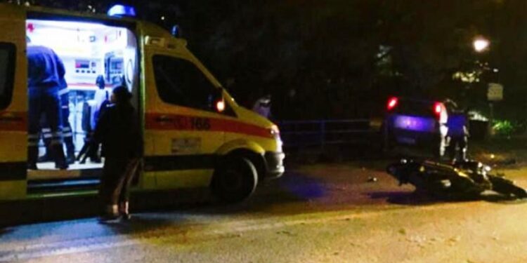 Alldaynews.gr Νέα τραγωδία στην άσφαλτο: Σφοδρό τροχαίο με 21χρονο και 19χρονο – Ένας νεκρός, στη ΜΕΘ ο δεύτερος