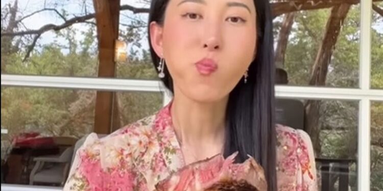 Alldaynews.gr Πρώην vegan ζει μόνο με κρέας και γαλακτοκομικά – Δεν έχει φάει υδατάνθρακες, φρούτα και λαχανικά για έξι χρόνια