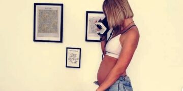Alldaynews.gr Σε πελάγη ευτυχίας η Ελένη Χαμπέρη: «Ένα μικρό θαυματάκι έρχεται και το περιμένουμεεεε με πολύ αγάπη»