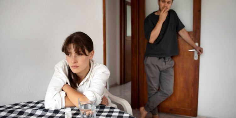 Alldaynews.gr Ο σύζυγός μου ζήτησε ένα τρίτο παιδί – Μετά την απάντησή μου, με έδιωξε, αλλά έφερα τα πάνω κάτω