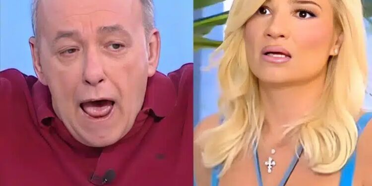 Ο Ανδρέας Μικρούτσικος ξέσπασε και άφησε άφωνη την Φαίη και το πάνελ: «Η βασιλική οικογένεια είναι οι Βαρδινογιάννηδες και η άλλη οικογένεια είναι των ανέργων»