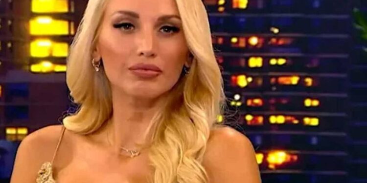 Κωνσταντίνα Σπυροπούλου: «Θέλω να παντρευτώ αλλά δεν έχω προλάβει, συνέχεια είμαι έγκυος»