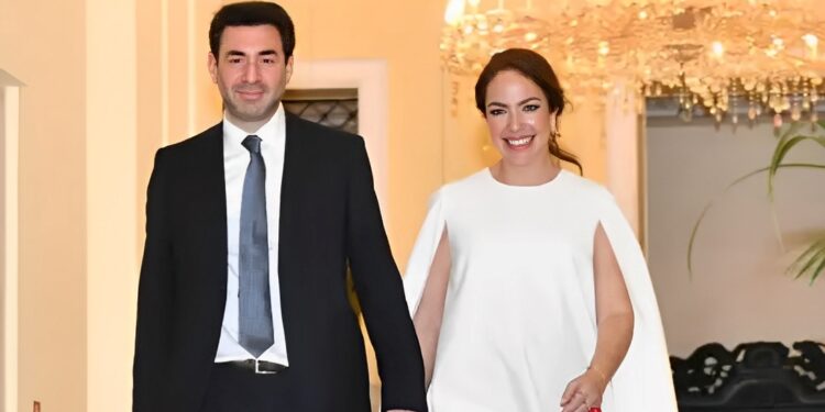 Alldaynews.gr Παντρεύτηκε η Δόμνα Μιχαηλίδου τον Λεωνή Μαντωνάκη