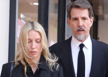 Αυτή η εταιρεία προσέλαβε την κόρη του Παύλου, Ολυμπία Ντε Γκρες