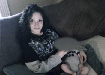 27χρονη έπνιξε τα παιδιά της: Έλεγε ότι πέθαναν στον ύπνο τους – Τα νανούριζε την ώρα που τα έπνιγε