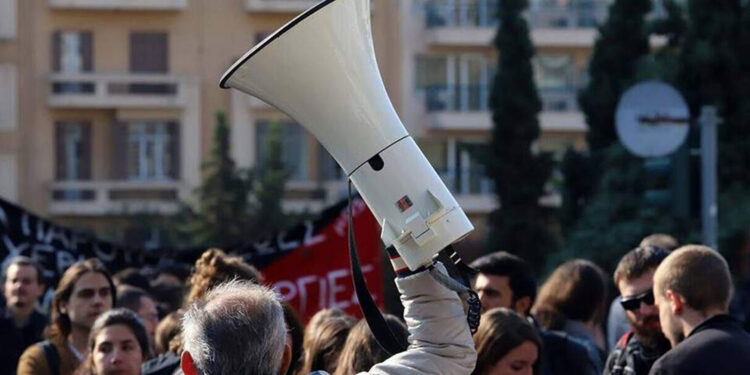 Alldaynews.gr Παραλύει την Παρασκευή 28 Φεβρουαρίου η χώρα για τα Τέμπη – Ποιοι συμμετέχουν στην απεργία