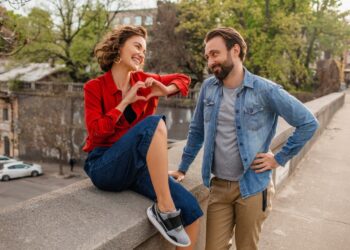 Έρευνα: Πόσο συχνά κάνουν σεξ οι Έλληνες;